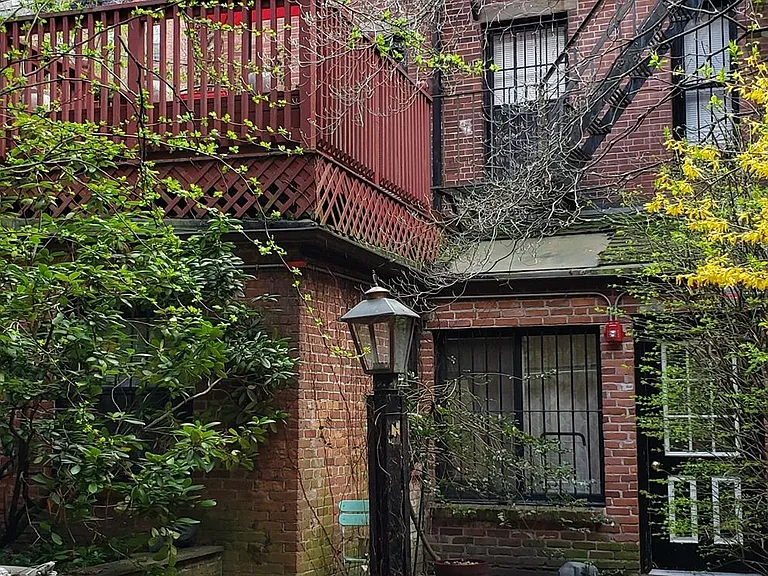 50 Phillips St #4 — Photo 9