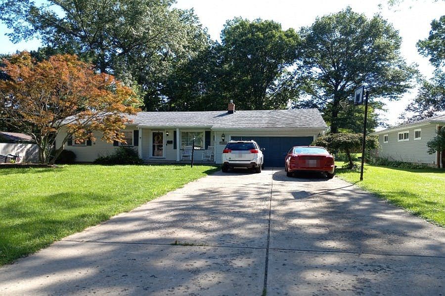 1st image of 4258 Staatz Dr