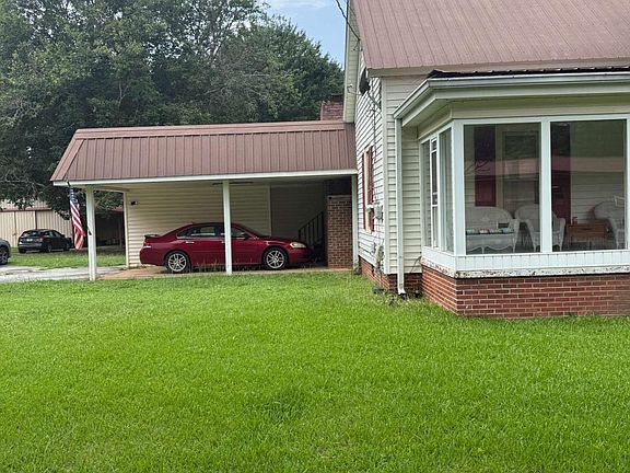 5th image of 15 Clem Lowell Rd