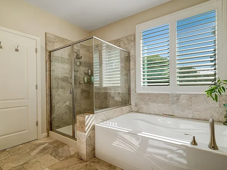 15840 Piazza Way — Photo 20