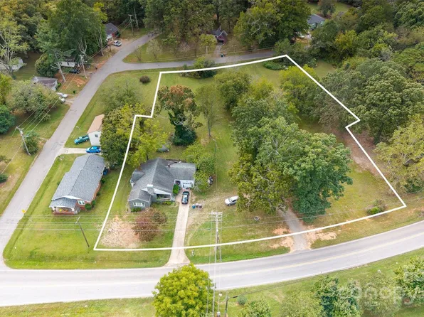 1611 Old Wilkesboro Rd, Statesville, NC 28625