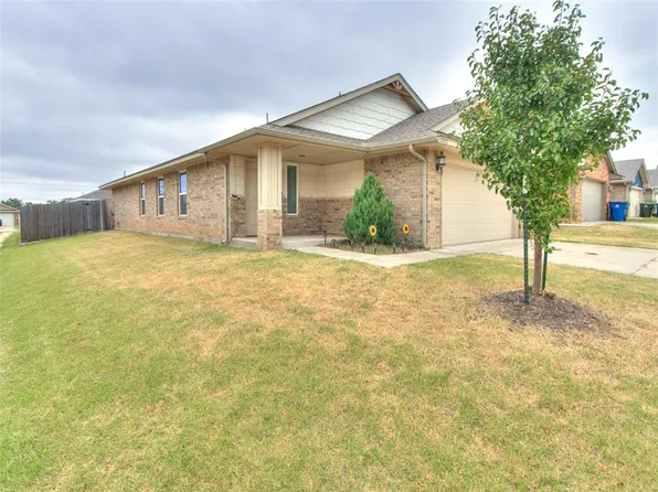 1002 Tarry Town Dr, Chickasha, OK 73018