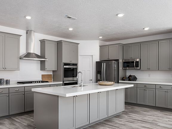 5th image of 920 E Sawmill Blvd S #Y9t0lh