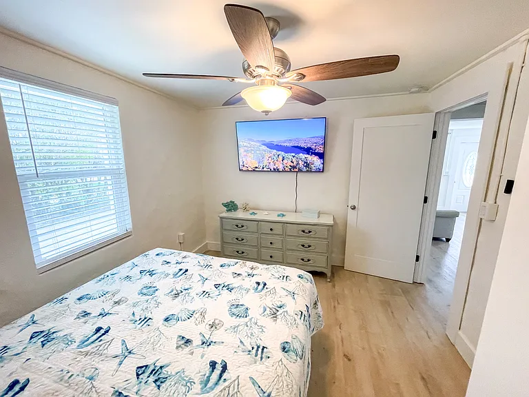 934 Prescott St — Photo 10