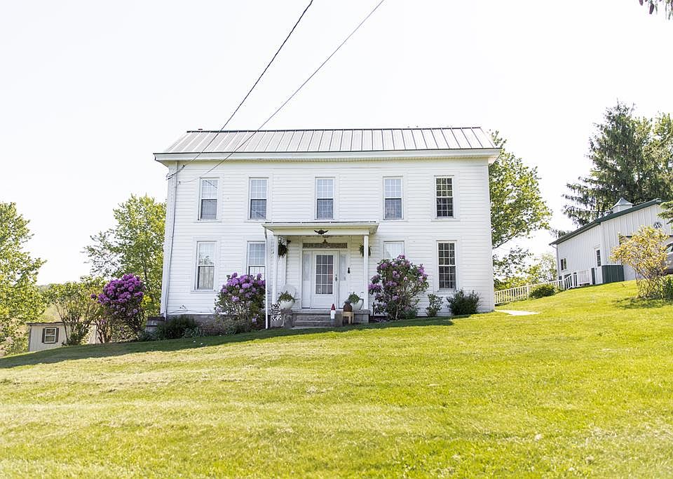1st image of 592 Hinerman Hill Rd.