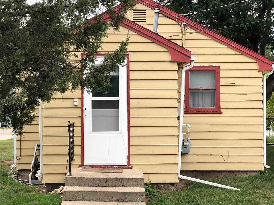 2nd image of 1932 Pine St