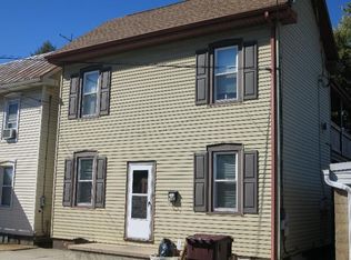 111 W Poplar St FL 1, Fleetwood, PA 19522