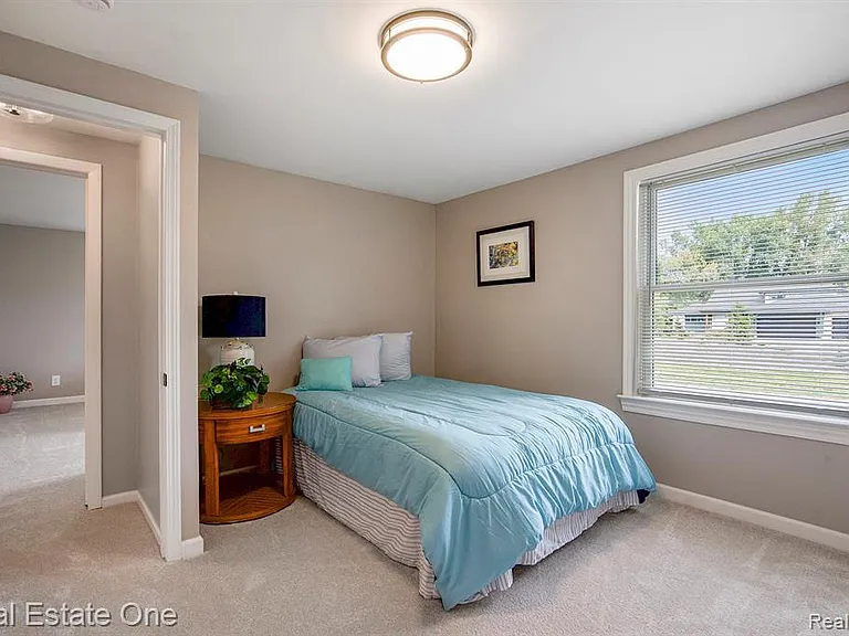 51275 Seven Mile Rd — Photo 20