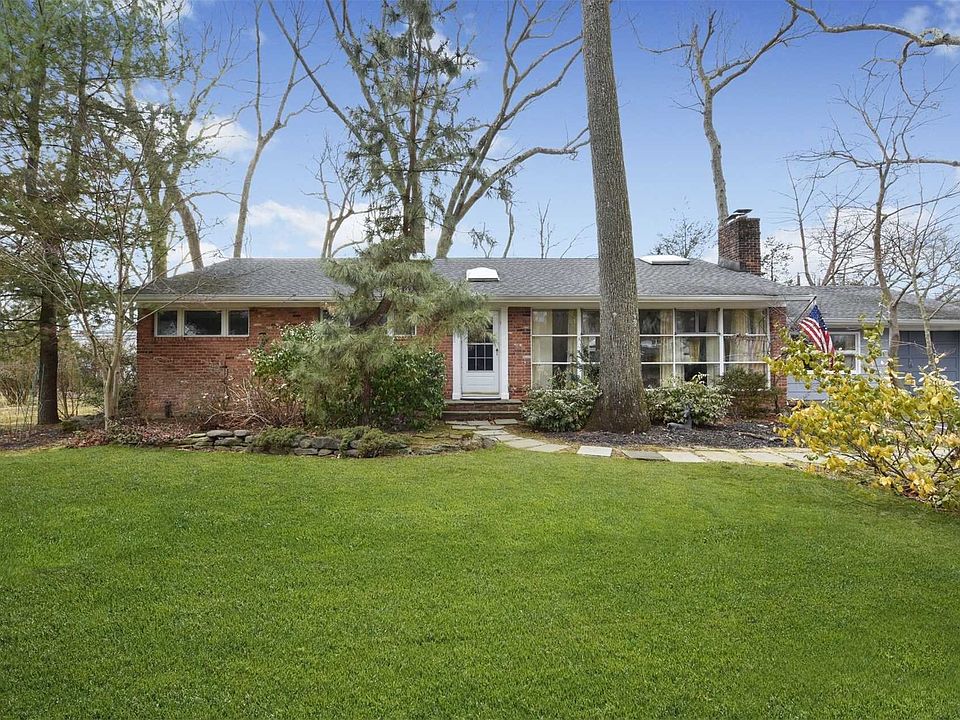1st image of 39 Crescent Ln