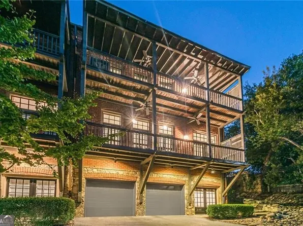 245 Founders Mill Ct, Roswell, GA 30075