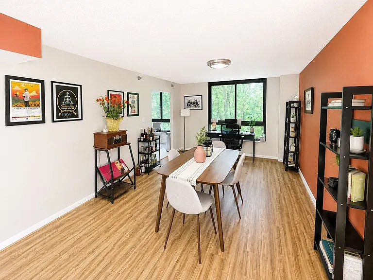 1808 Old Meadow Rd #1005 — Photo 5