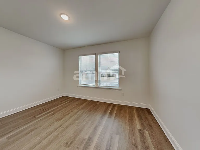 4709 Summit View Ct — Photo 16