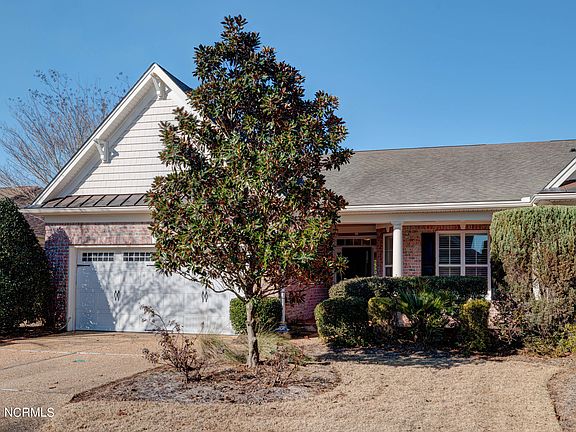 3rd image of 8261 Egret Pointe NE