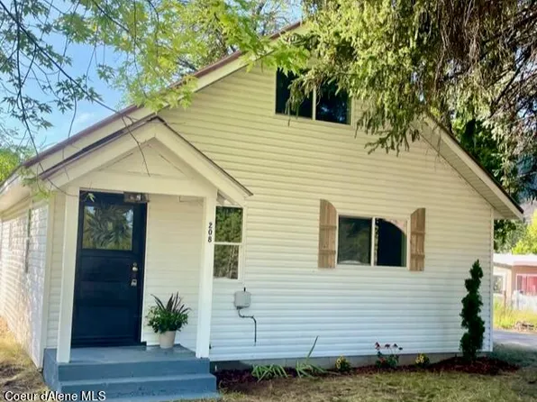 208 N Washington St, Osburn, ID 83849