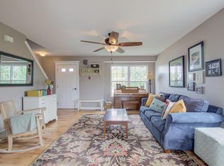 23 Coral Dr NE, Rockford, MI 49341