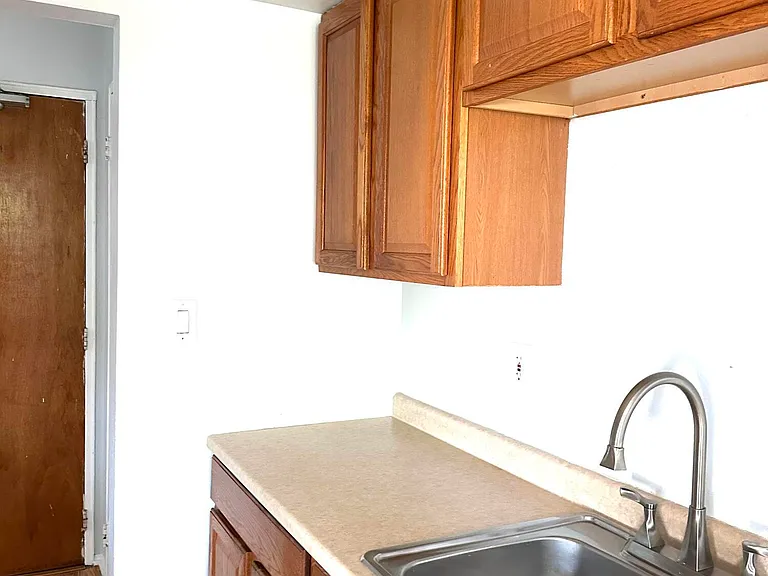 62 Stonehurst Blvd #G — Photo 32