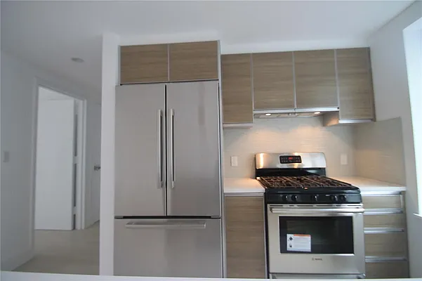 Rented by Space Marketing Shop | media 52