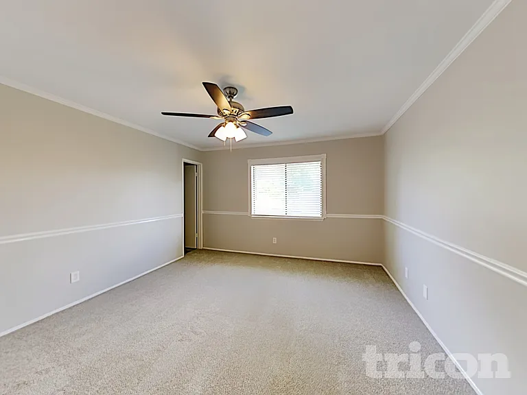 416 Forestwood Dr — Photo 8