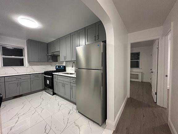 62-12 136th St Floor 2, Flushing, NY 11367 | Zillow