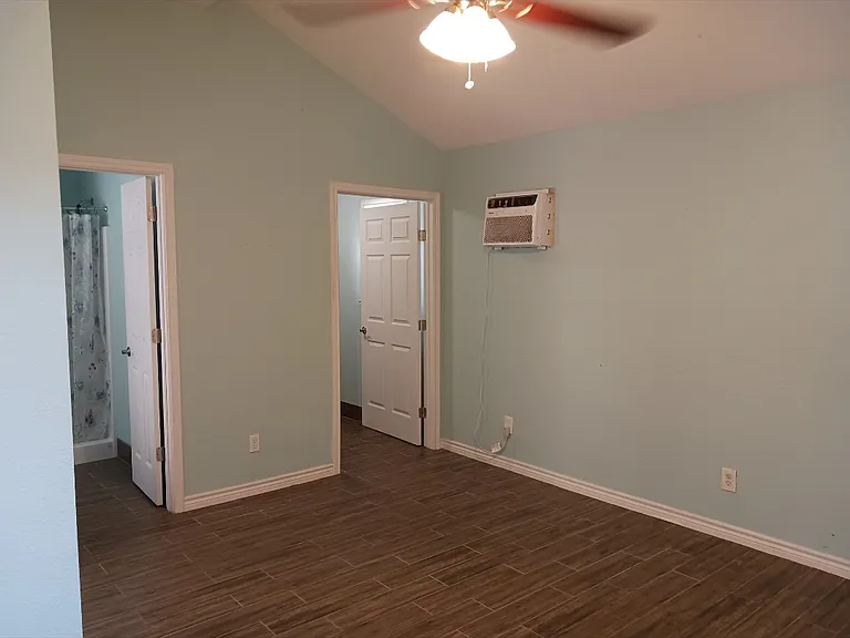 719 Canyon Acres #1 — Photo 6