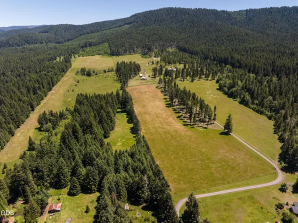 78189 High Prairie Rd, Oakridge, OR 97463