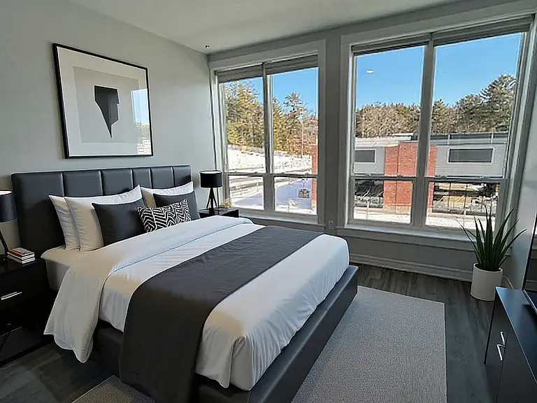Residences at Sharon Gallery — Photo 6