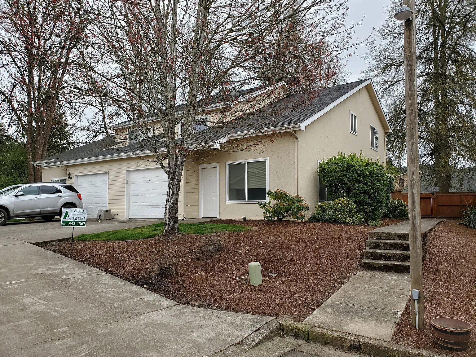 3 bed, 1623 sqft, $2,200 — Photo 1