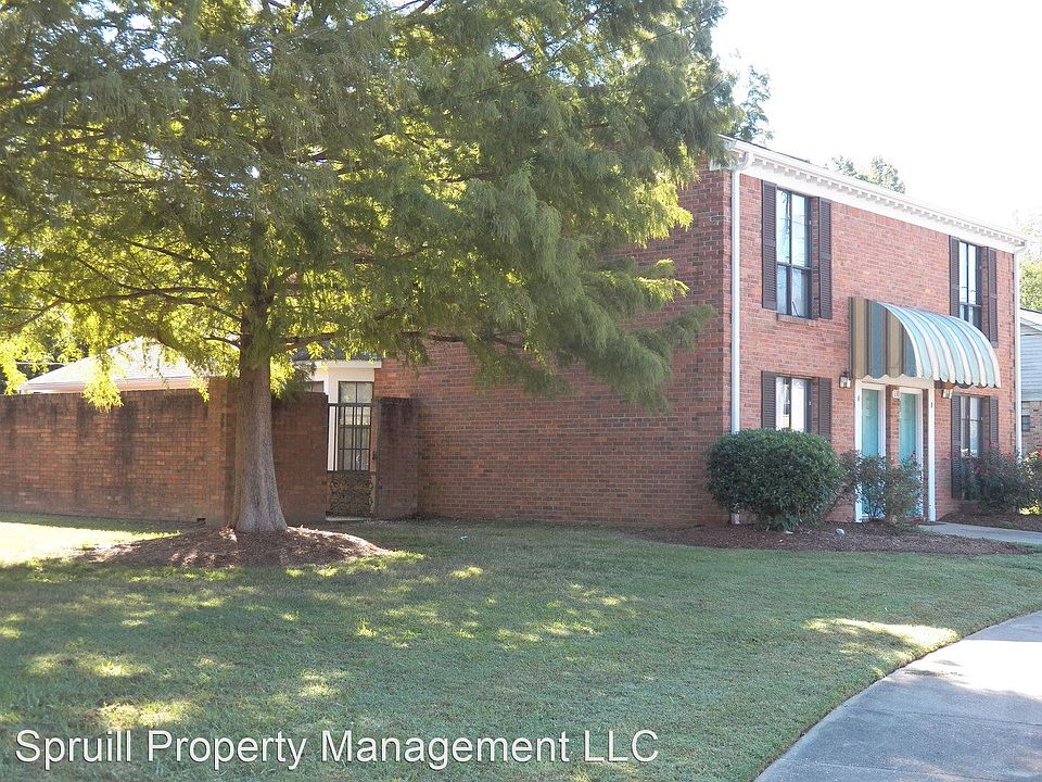 1st image of 130 Helen Cir #A
