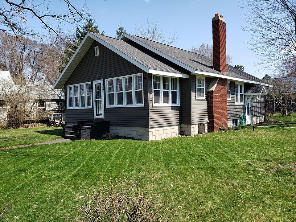 1st image of 8236 S Croton Hardy Dr