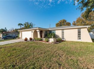 9211 Crabtree Ln, Port Richey, FL 34668
