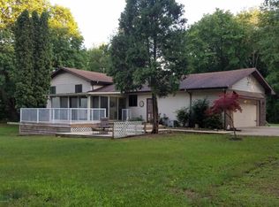 3539 7th St, Wayland, MI 49348