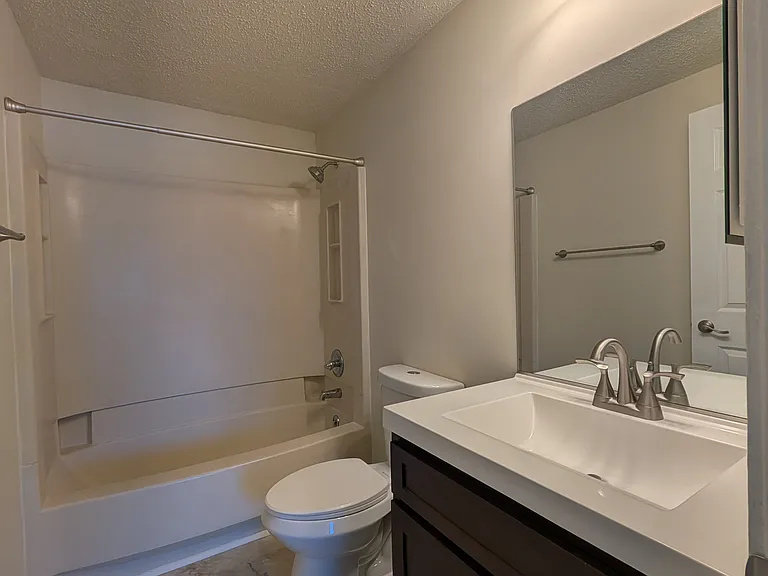 Tulip Ct — Photo 14