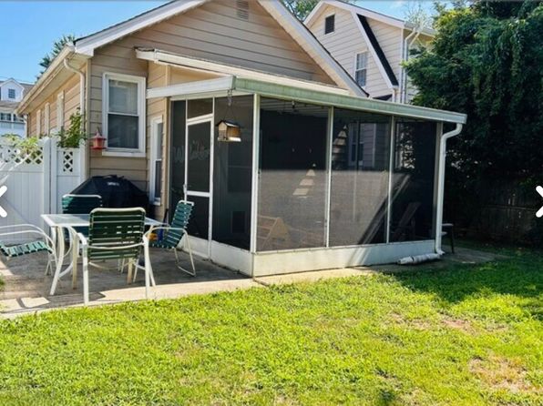 209 Midland Ave