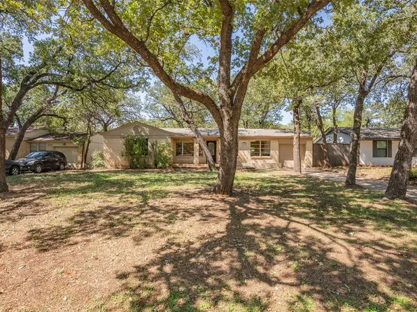 1414 S Oak St, Arlington, TX 76010