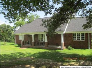 1760 Evansville Rd, Sarah, MS 38665