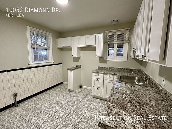 4th image of 10052 Diamond Dr