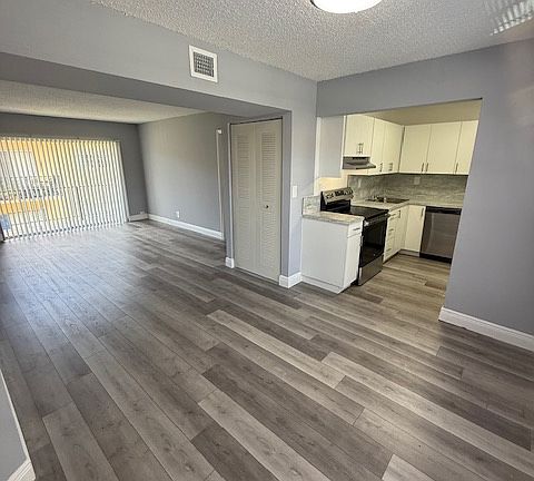 5th image of 240 SW 56th Ave #201