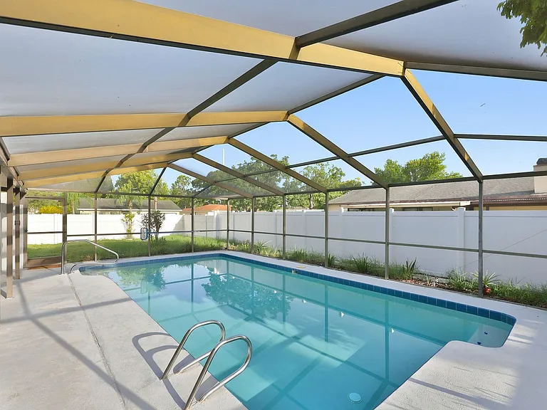 8433 Somerset Dr — Photo 29