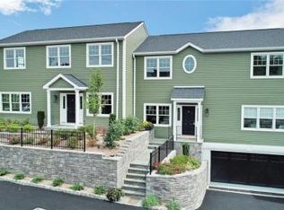 8 View St #7, Greenwich, CT 06830