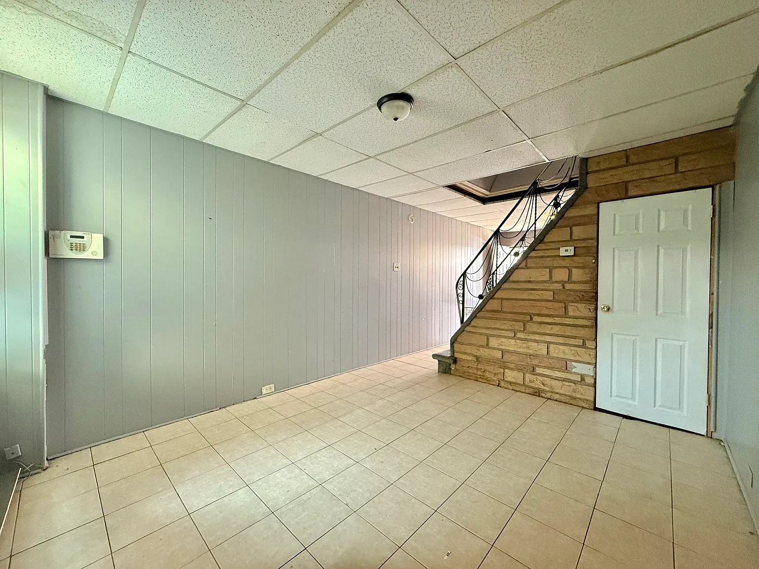 2 bed, 918 sqft, $1,050 — Photo 3
