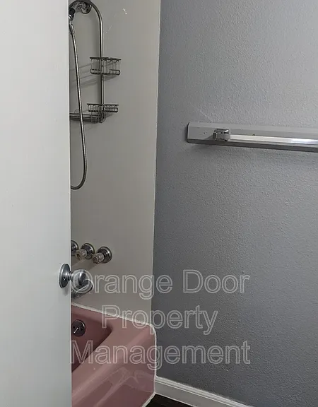 1613 Wheeler St S — Photo 10