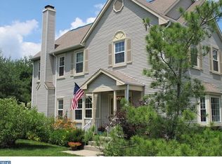 12 Stanwyck Ct, Robbinsville, NJ 08691