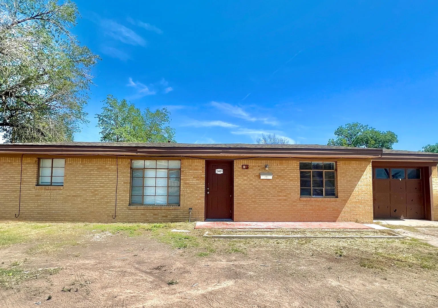 Wonderful home on large corner lot! — Photo 1