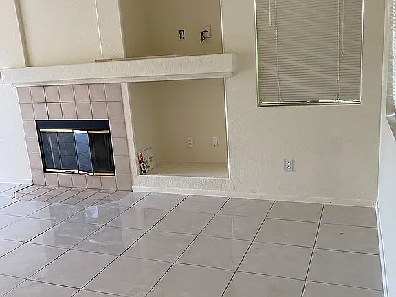 5th image of 9335 Marlemont Cir