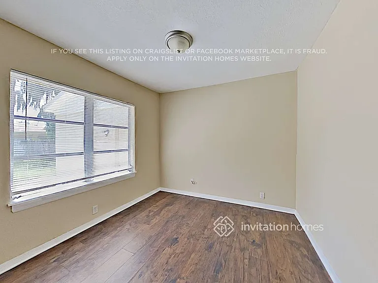 9501 N Albany Ave — Photo 6