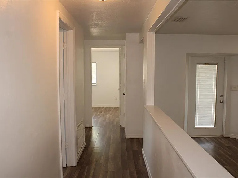 3316 W 26th St — Photo 25