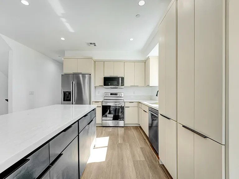 4338 La Clede Ave — Photo 15