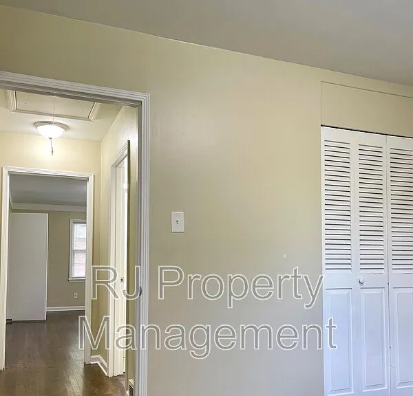 3284 Parham St — Photo 20