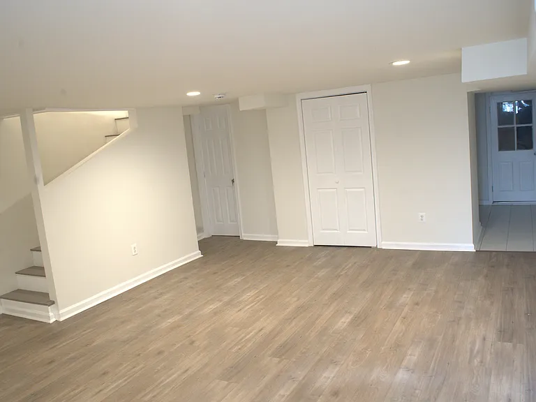117 S Wickham Rd — Photo 98