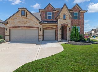 423 Round Top St, Webster, TX 77598